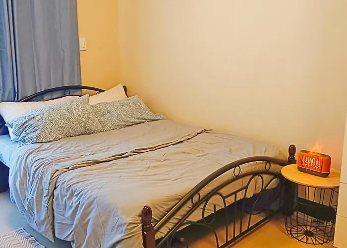 Private Unit With Balcony Near The Beaches
